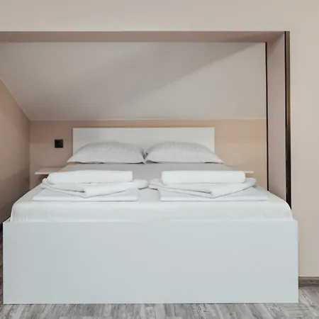 Konukevi Hrisi&kris Sapareva Banya